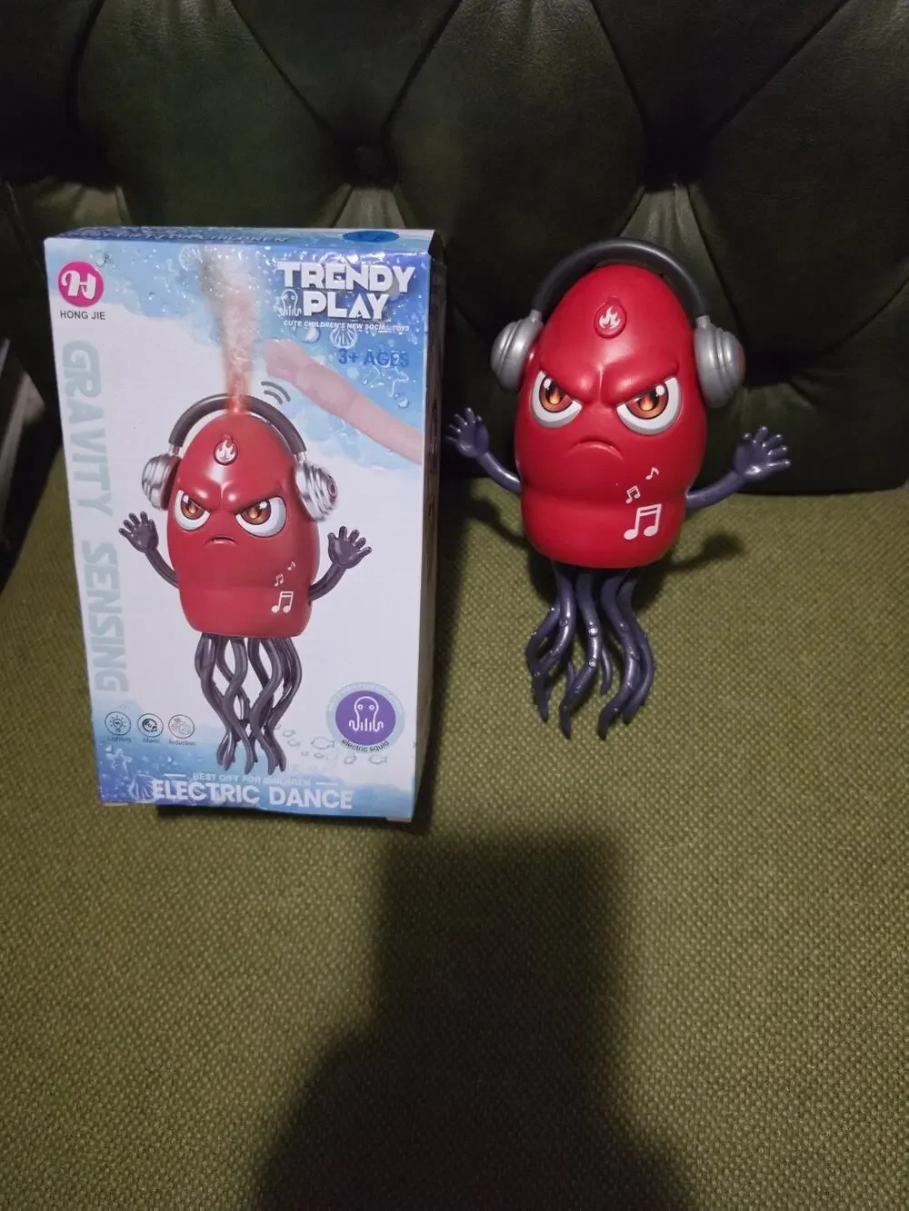 Dancing Squid Toy with Spray Crawling Toys with Music and Lights Red NIB